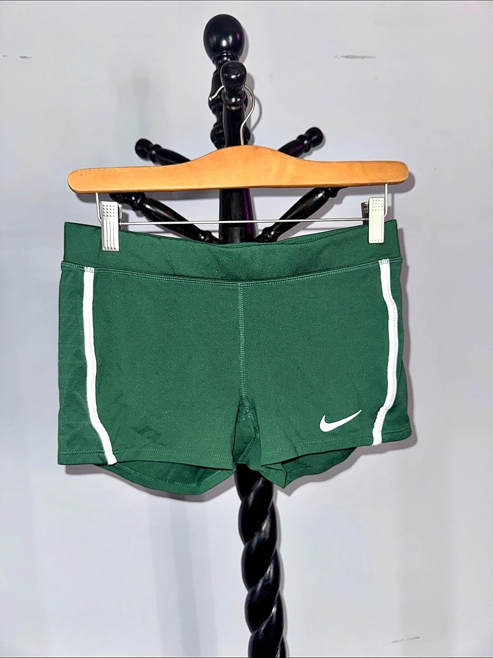 Nike Dri-FIT running shorts Green Athletic Running Shorts 19.3.B2